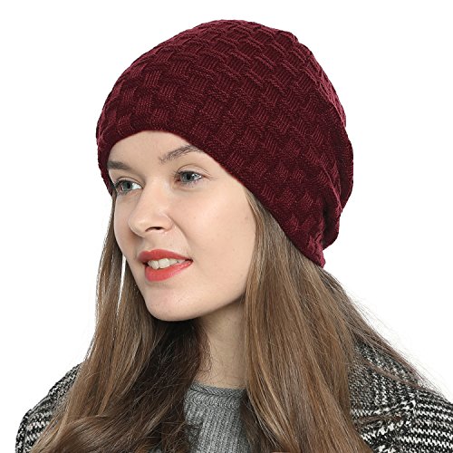 DonDon Mütze Damen Beanie Wintermütze Slouch Strickmütze mit warmen Fleece Innenfutter dunkelrot von DonDon