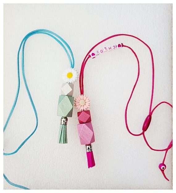 Holzperle Und Daisy Blume Mädchen Halskette/Name Blumen Hand Malerei Kinder Schmuck Holzperle Und Daisy Blume Mädchen Halskette/Name Blumen Hand Malerei Kinder Schmuck von DongleDongle