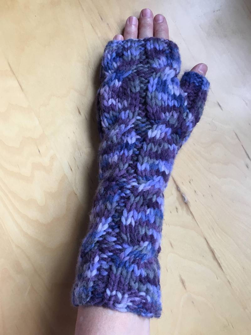 Fingerlose Handschuhe in Bunt/Armstulpen von DonnaKnitwear