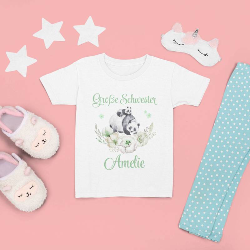 Große Schwester Panda T-Shirt | Personalisiert Mit Namen Kinder Statement Spruch Und Süßem Tier Kindershirt Für Kleinkinder von DonnerwetterDE