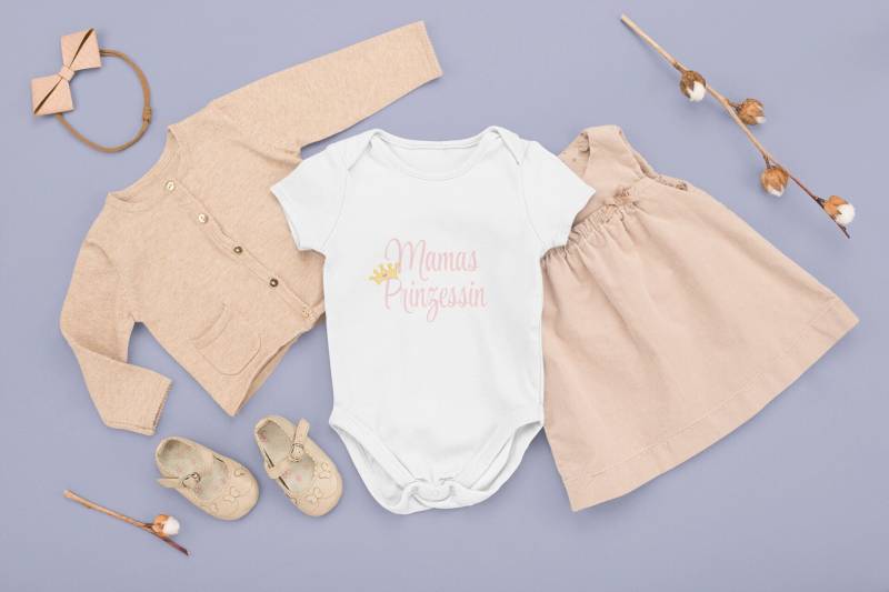 Mamas Prinzessin | Babybody/Kindershirt Statement Shirt Mit Spruch Strampler Unisex Süßes Geschenk von DonnerwetterDE