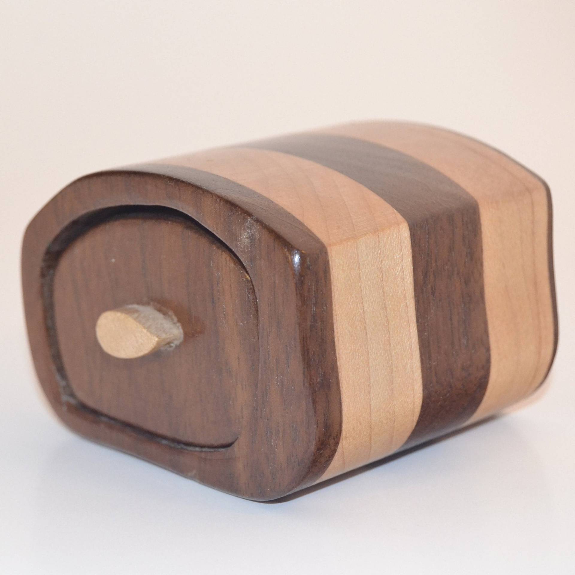 Nussbaum Und Ahorn Ring Box Nussbaum Und Ahorn Ring Box von DonsLakesidewoodshop