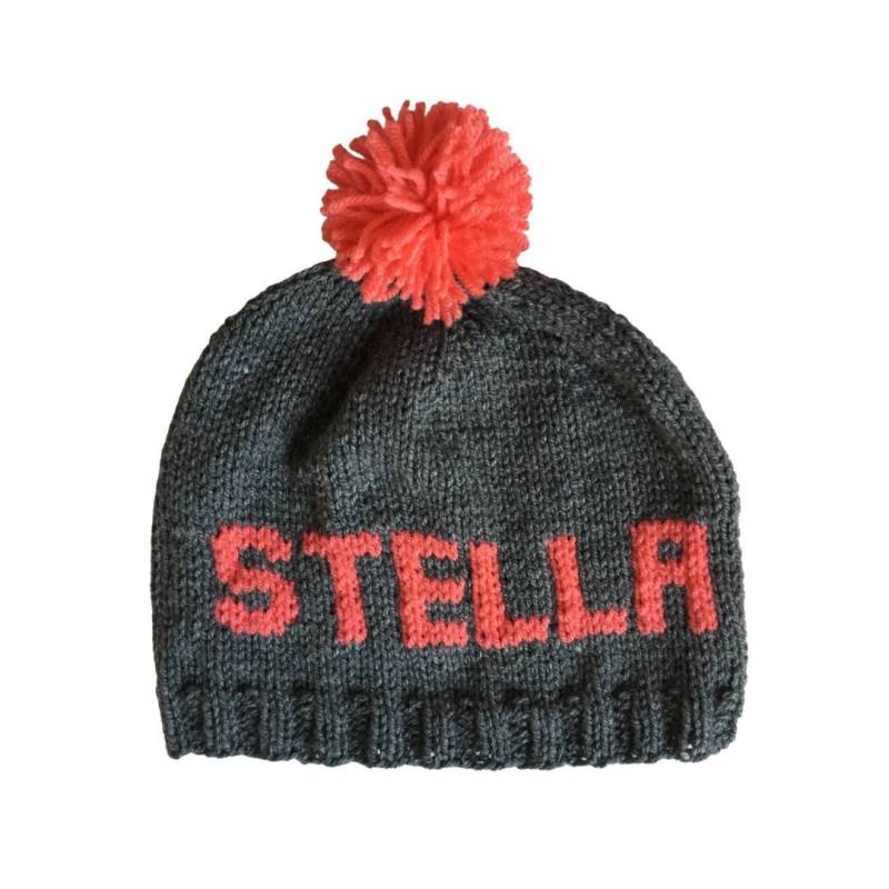 Personalisierte Strickmütze Personalisierte Strickmütze von DontCallMeBabyHats