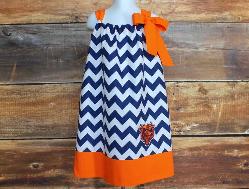 Chicago Bears Kleid - Neugeborene Baby Kleinkind Kind Mädchen Kissenbezug Säugling Bären Outfit Party Geburtstag Geschenk Fußball von DoodlebugsDrumsticks