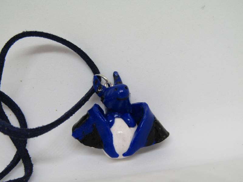 Blauer Drache Jungtier Halskette || Niedlicher Anhänger Geek-Fantasy-Zubehör Blauer Drache Jungtier Halskette || Niedlicher Anhänger Geek-Fantasy-Zubehör von DoodlesandDragons