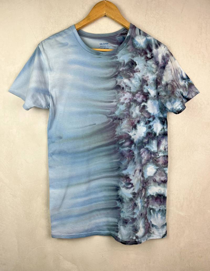 Ice Dye/Tie Dye | Batik Shirt Crunch & Gravity Muster Schneeflöckchen von DopeDyesStudioCo