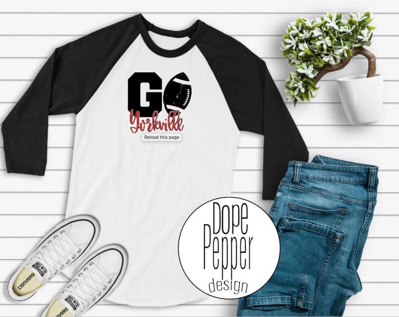 Go Yorkville Füchse Fußball Shirt, Mama, Raglan Geschenk Für Mama Go Yorkville Füchse Fußball Shirt, Mama, Raglan Geschenk Für Mama von DopePepperDesign