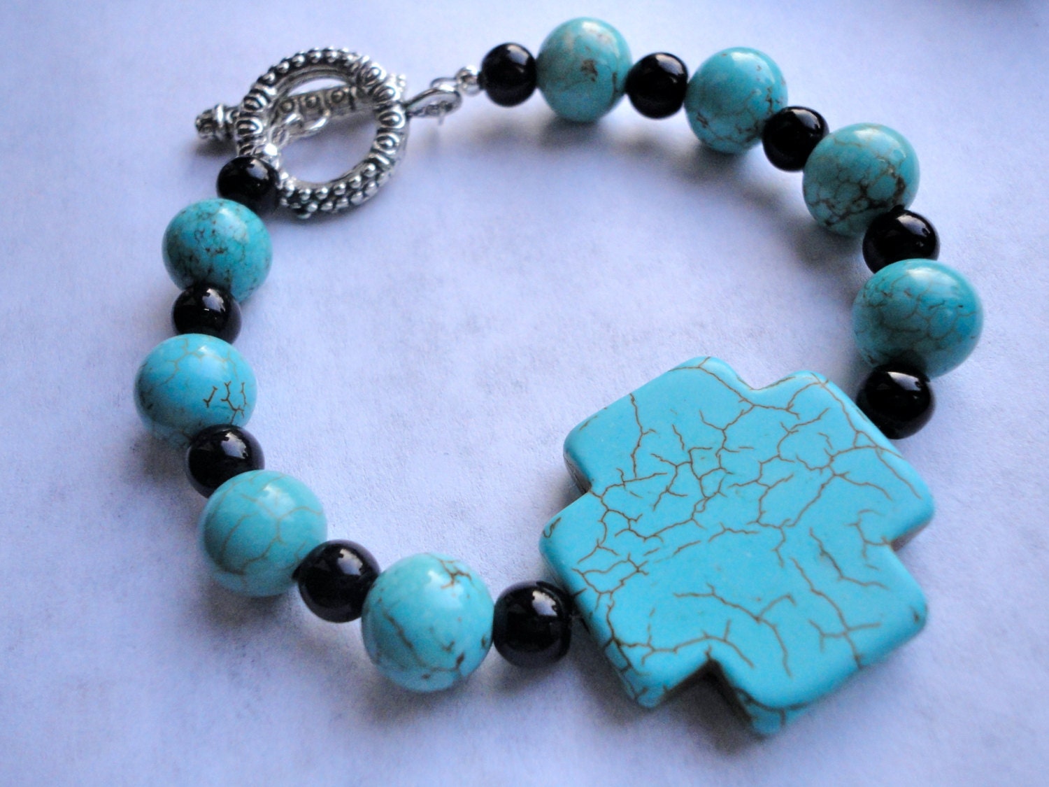 Perlenarmband Kreide Türkis Kreuz Große Focal Stein Glasperlen Funky Hand Made Perlenarmband Kreide Türkis Kreuz Große Focal Stein Glasperlen Funky Hand Made von DoraArtDesignStudio