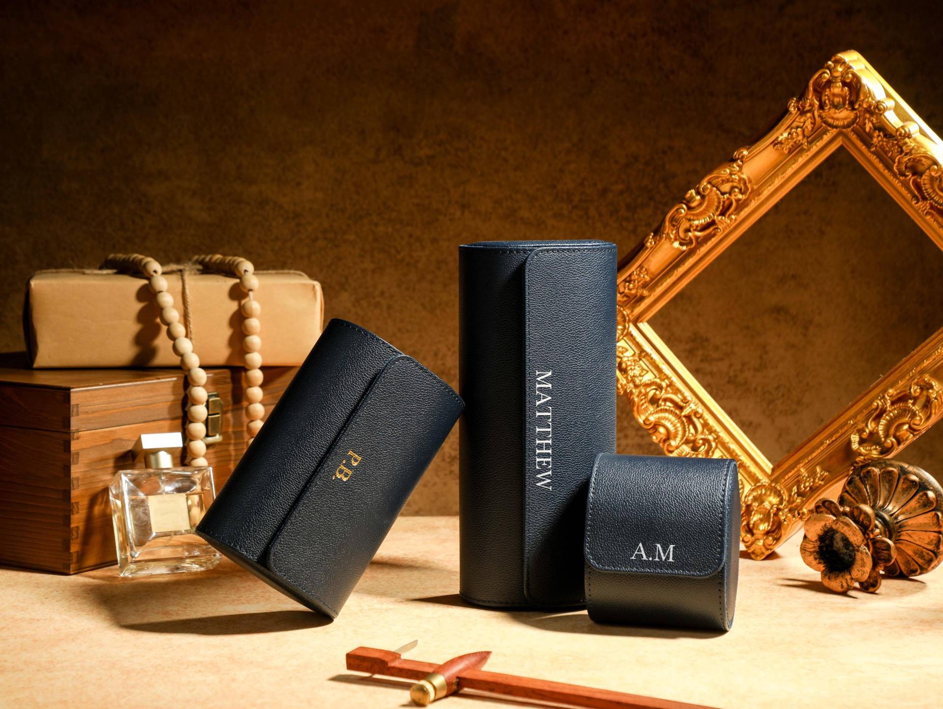 Royal Blue Personalized Leather Watch Case, Roll For 3 Watches, Groomsmen Gift, Valentines Gift For Men, Him, Dad von DoreenDoris