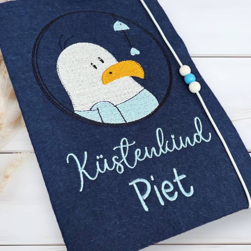 Bestickte U-Heft Hülle Möwe Button Im Kreis Filz Umschlag Uheft U-Hefthülle Uhefthülle Personalisiert von DoreensBastelstube