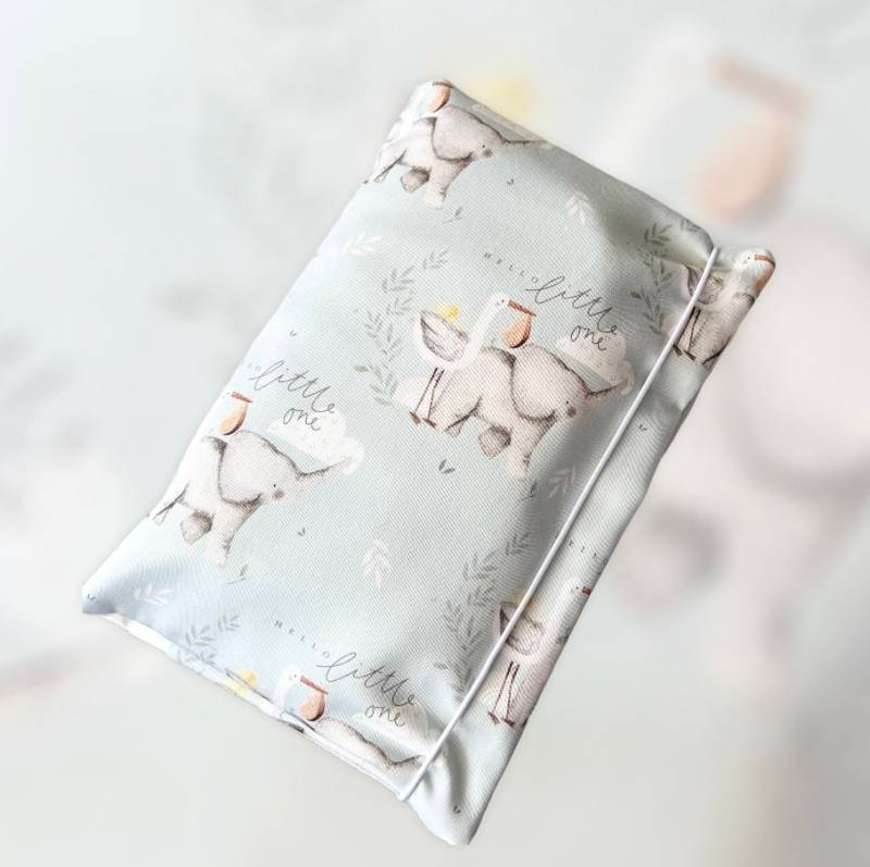 xxl Windeltasche Wickeltasche Hello Little One Mint Elefant Storch Baumwollstoff 25x35 cm Geschenk Geburt Baby Junge Mädchen von DoreensBastelstube