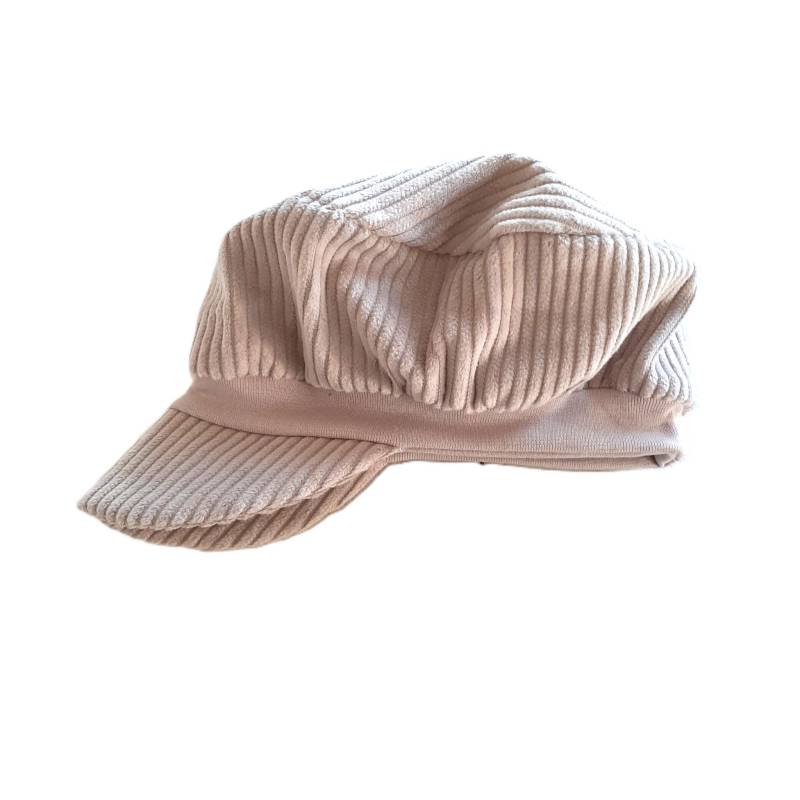 Michelmütze Aus Breitem Cord in Beige Michelmütze Aus Breitem Cord in Beige von DorfKidz