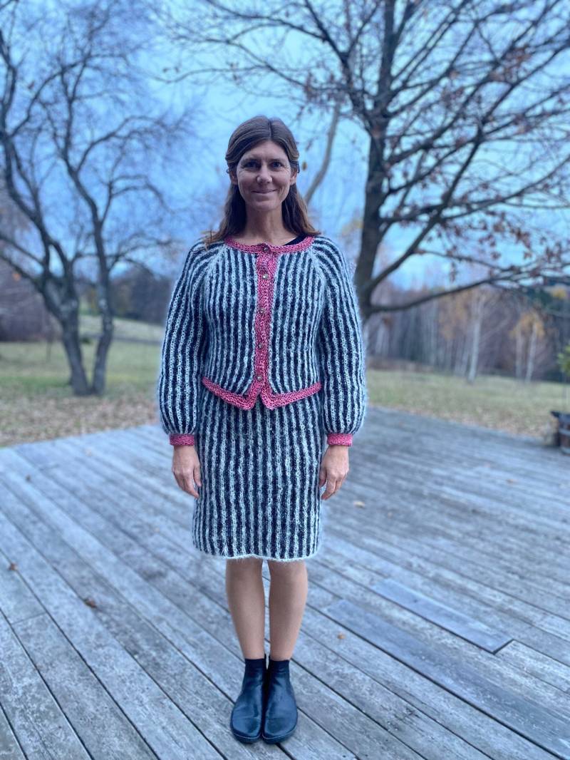 Handgestricktes Kostüm von DorisQuan