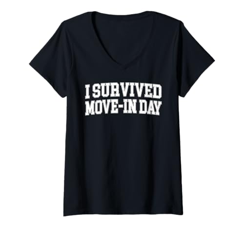 Damen I Survived Move In Day College Uni Chaos Grafik T-Shirt mit V-Ausschnitt Damen I Survived Move In Day College Uni Chaos Grafik T-Shirt mit V-Ausschnitt von Dorm Life Milestone Tee Collective