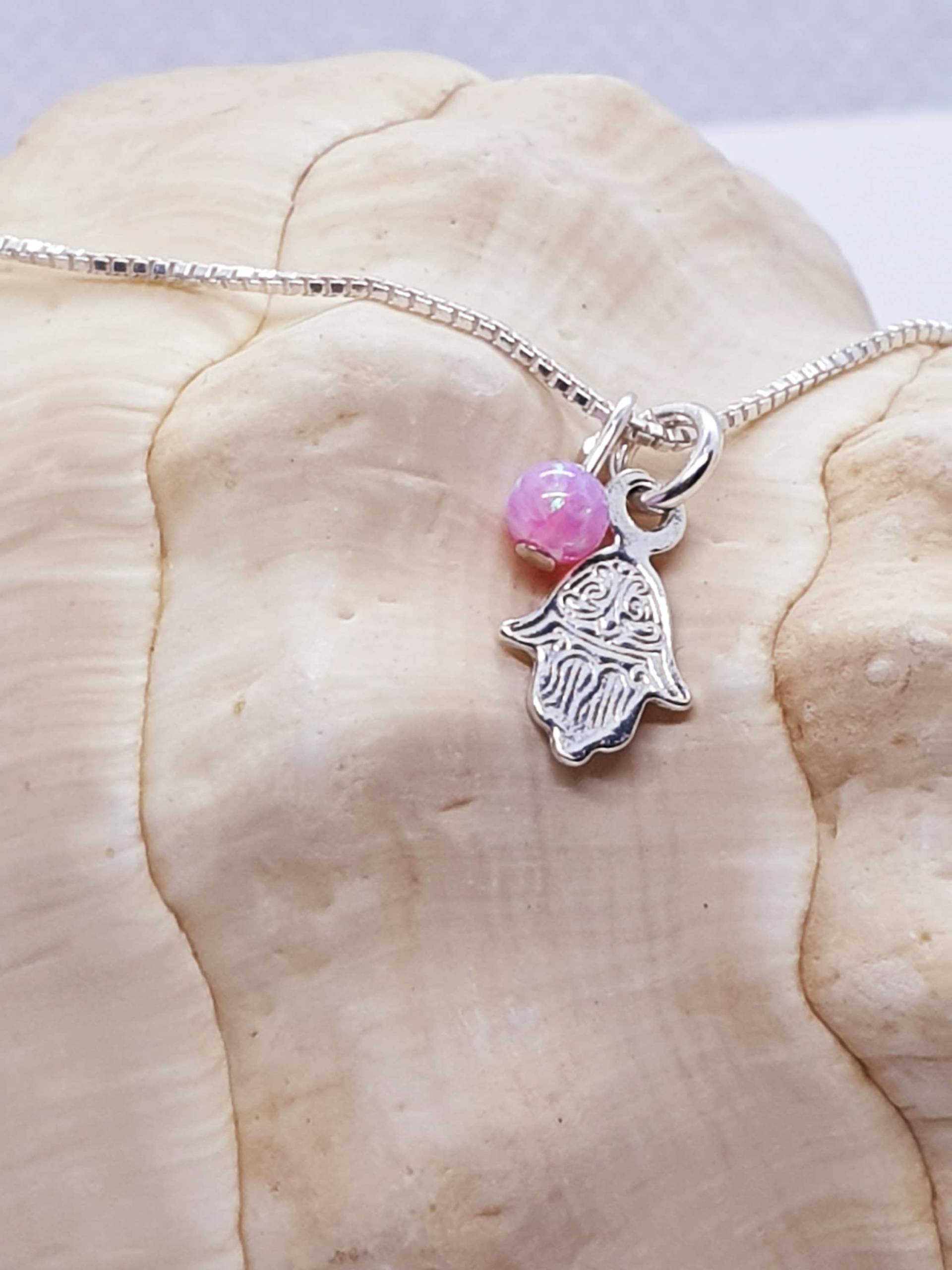 Kleine Hamsa Halskette Sterling Silber Anhänger Mit Rose Opal von DoronJewelry