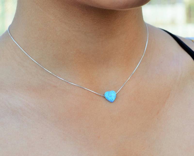 Opal Herz Halskette Blauer Opal, Silberkette von DoronJewelry