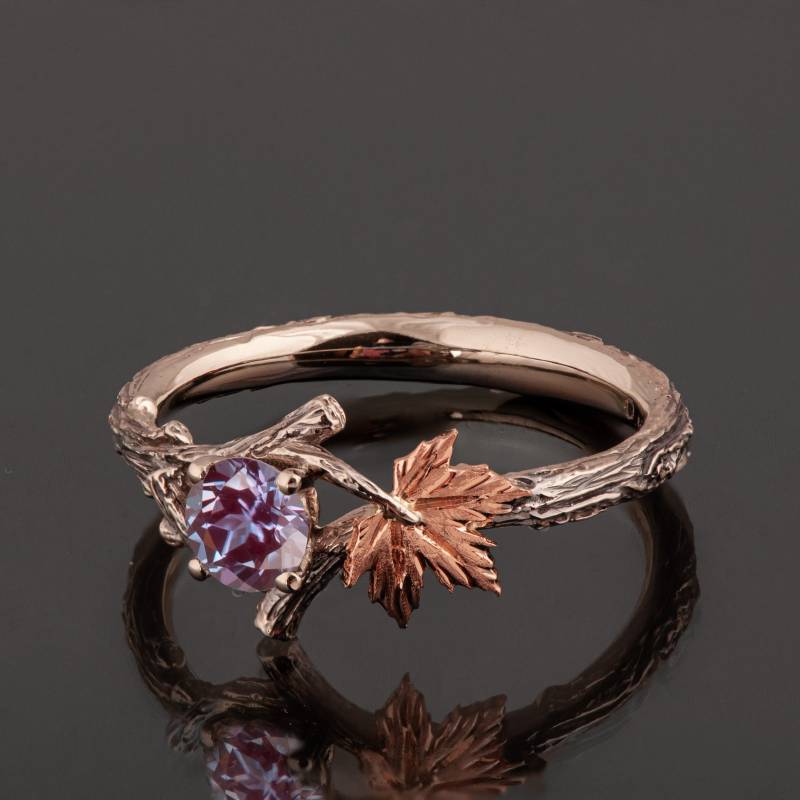 Ahorn Zweig Und Blatt Alexandrit Verlobungsring von DoronMeravWeddings