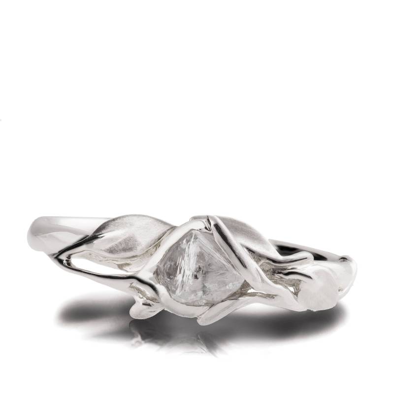 Blätter-Verlobungsring, 18K Weißgold Und Rohdiamant-Verlobungsring, Alternative Verlobungsring, Rohdiamantring, Rohdiamantring von DoronMeravWeddings