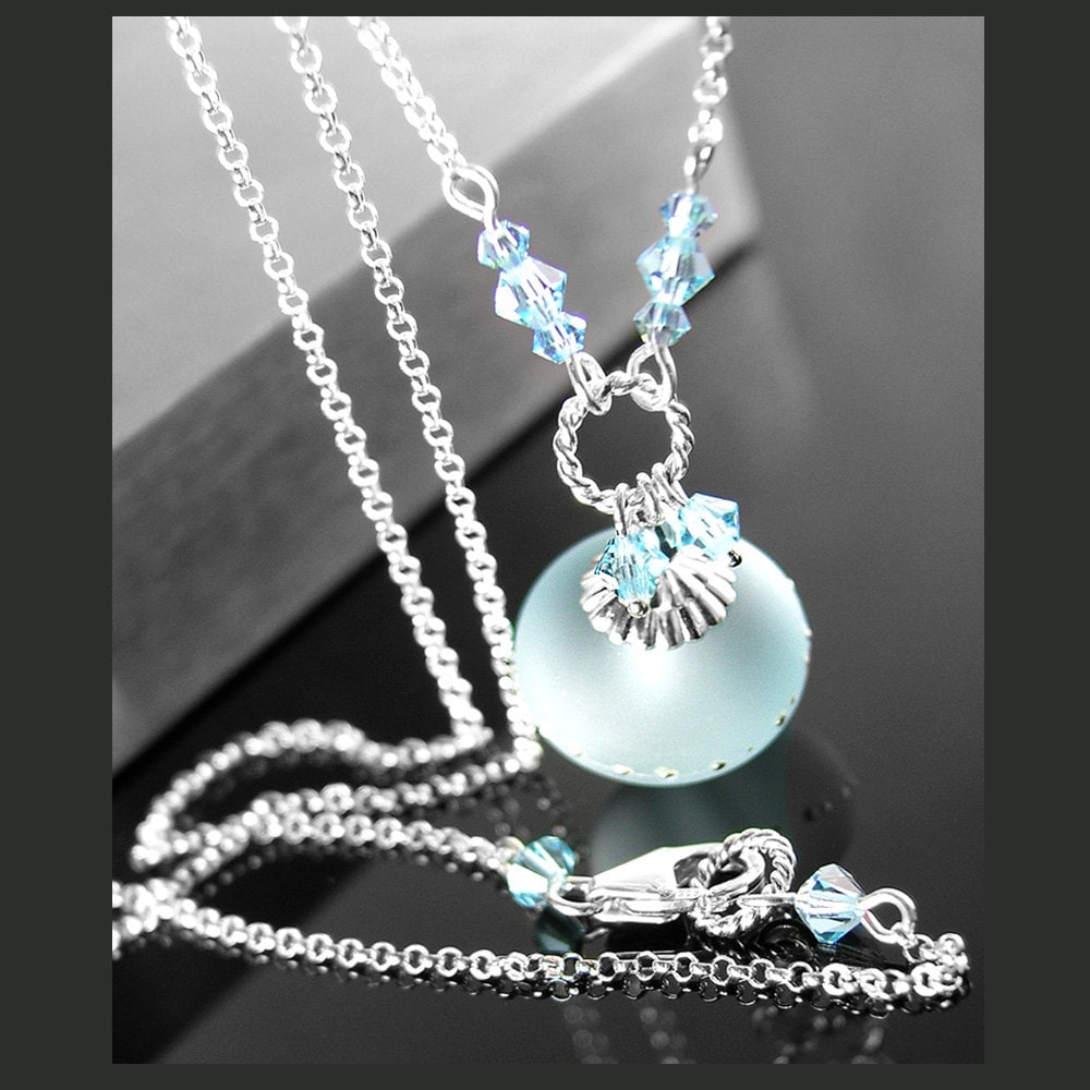 Seafoam Aquamarin Halskette, Sterling Silber, Aqua Blau Seeglas Anhänger Gefrostete Lampwork Halskette von DorotaJewelry