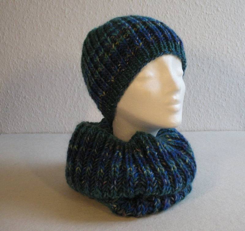 strick-Set Mütze Und Loopschal in Blau-Grün-Türkis strick-Set Mütze Und Loopschal in Blau-Grün-Türkis von DorotheasWollatelier