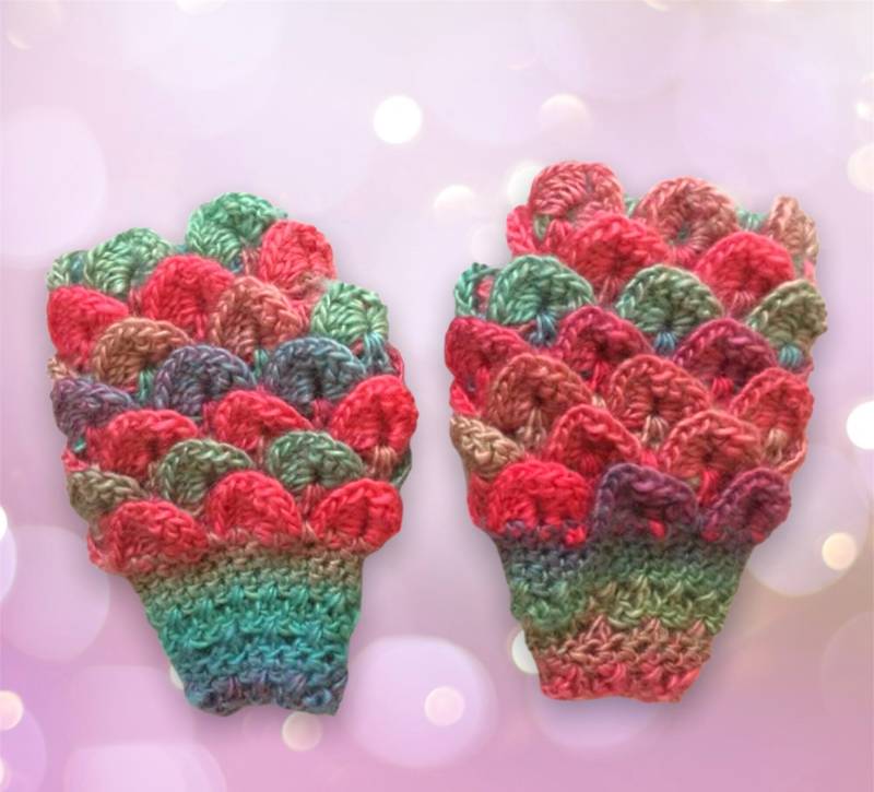 Drachen/Meerjungfrau Fingerlose Handschuhe von DorothyAnnDesign