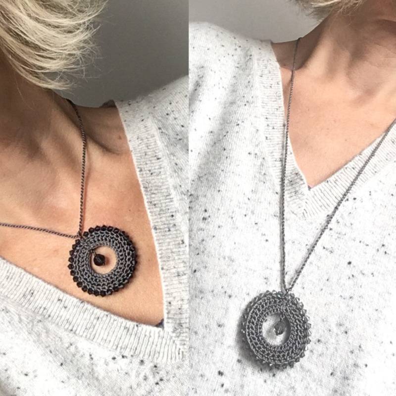 Häkeln Sie-Anhänger, Handgefertigt Mit Swarovski-Kristallen Häkeln Sie-Anhänger, Handgefertigt Mit Swarovski-Kristallen von DorothyWoodDesigns