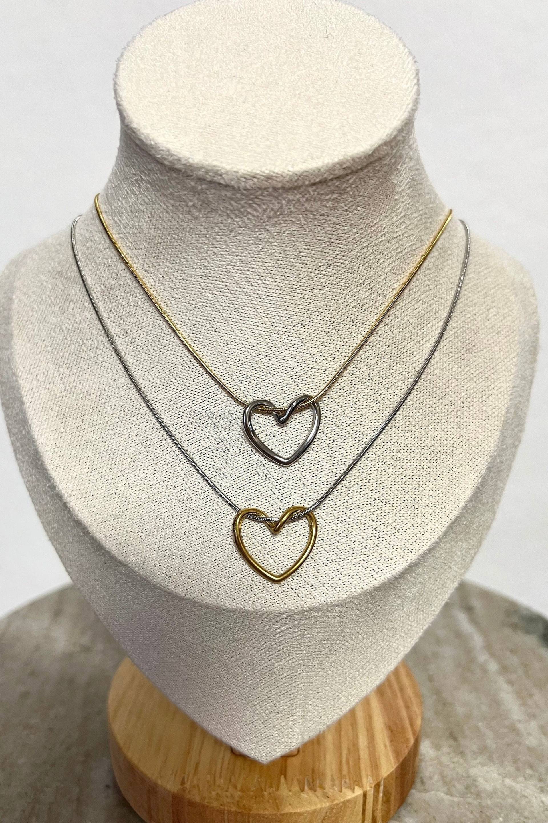 Neue Mode Herz Halskette in 4 Varianten - Goldene & Silberne Ketten Mit Passenden Anhängern Für Einen Eleganten Retro-Look Bei Frauen Neue Mode Herz Halskette in 4 Varianten - Goldene & Silberne Ketten Mit Passenden Anhängern Für Einen Eleganten Retro-Look Bei Frauen von Dosiostra
