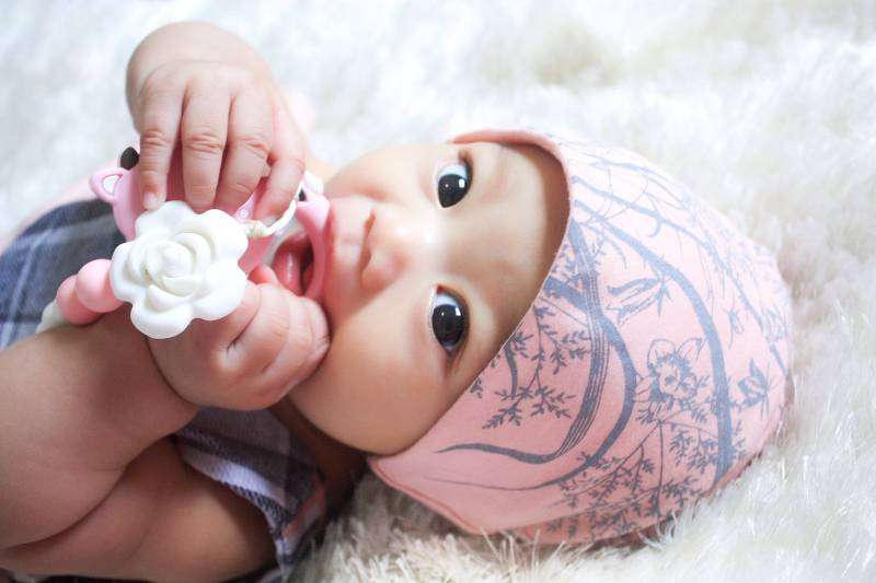 Babymütze Mit Blumendruck, Rosa Babymütze Mit Blumendruck, Rosa von DottieHandmadeDotCom