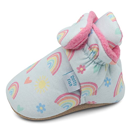 Dotty Fish Baby Winterschuhe mit wildeledersohle. Warme Baby Stiefel aus Baumwoll-Futter. Rutschfest. Blau mit Regenbögen und Herzen. 0-6 Monate von Dotty Fish