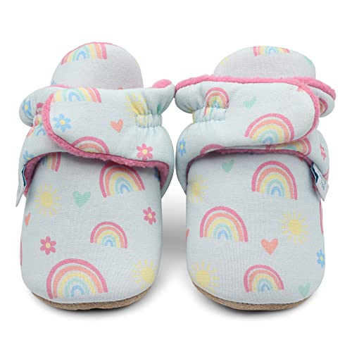 Dotty Fish Baby Stiefel für den Winter - Warme, rutschfeste Krabbelschuhe aus Baumwolle mit Wildeledersohle. Blau mit Regenbögen und Herzen. 6-12 Monate von Dotty Fish
