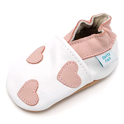 Dotty Fish Krabbelschuhe aus Leder – rutschfeste, weiche Sohle, Barfußgefühl, Lauflernschuhe & Babyschuhe für Mädchen. Weißer Schuh mit rosa Herzen. 0-6 Monate (17 EU) von Dotty Fish