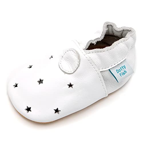 Dotty Fish weiche Leder Babyschuhe mit rutschfesten Wildledersohlen. Mädchen und Jungen. Weiß mit kleinen Sternen. 0-6 Monate (17 EU) von Dotty Fish