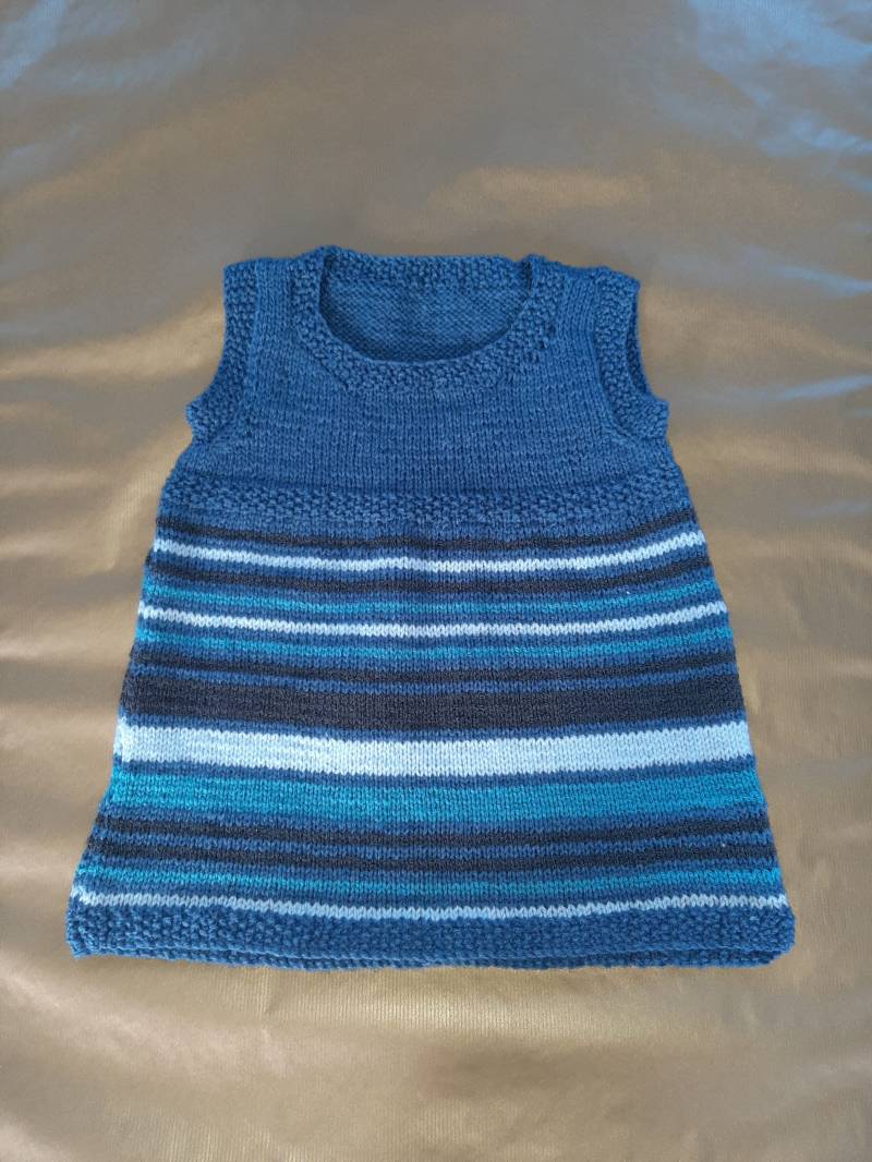 Hand Gestricktes Schürzenkleid von Dottyivy