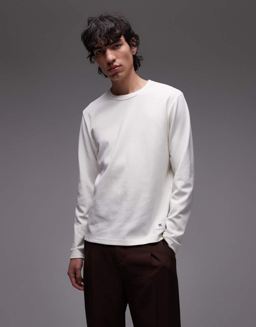 Double A By Wood Wood - Hendrix - Strukturiertes, langärmliges T-Shirt in Creme-Weiß von Double A by Wood Wood