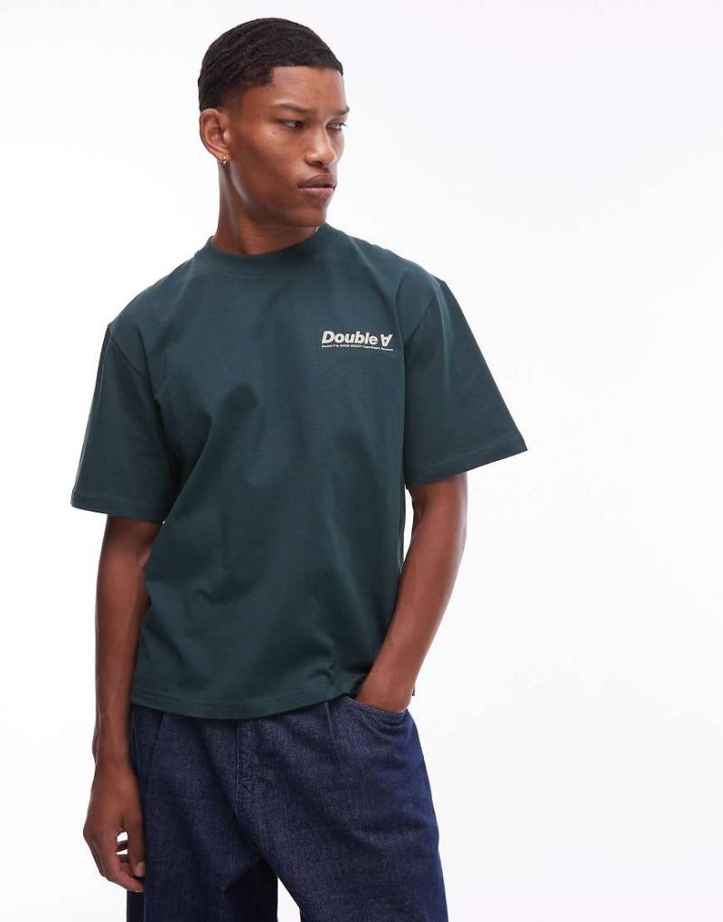 Double A by Wood Wood - Liam - T-Shirt in Dunkelgrün mit Logo von Double A by Wood Wood