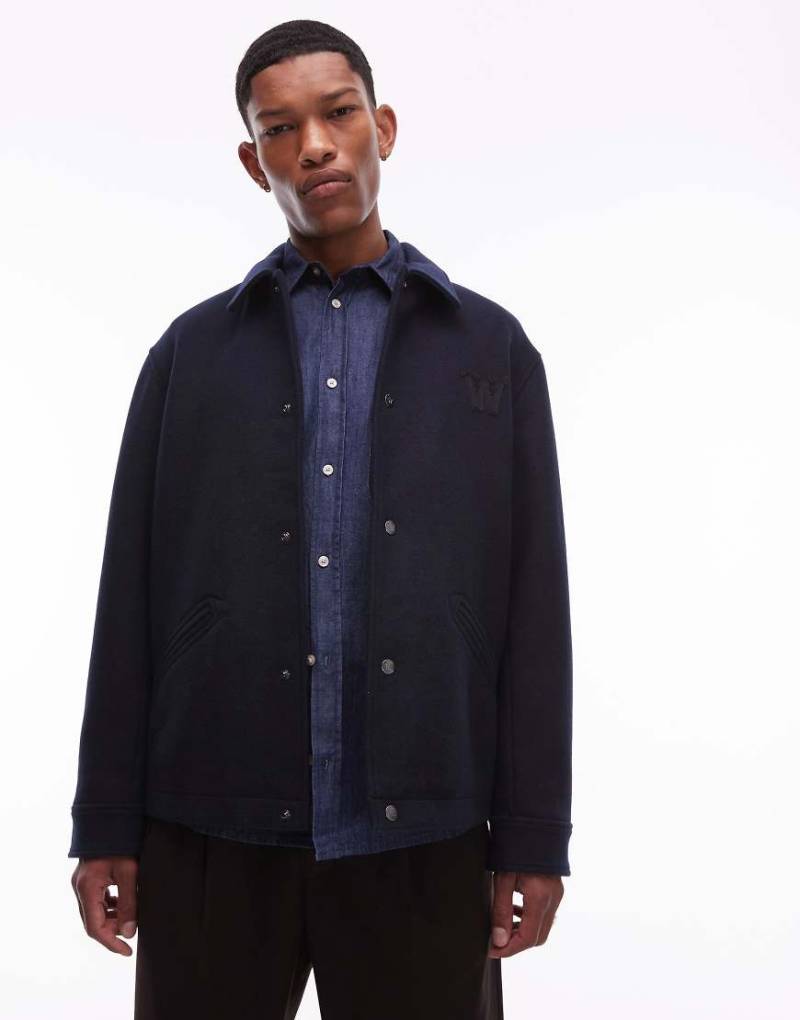 Double A by Wood Wood - Otis - Kurzmantel aus Wollmix in Marineblau mit Knopfleiste von Double A by Wood Wood