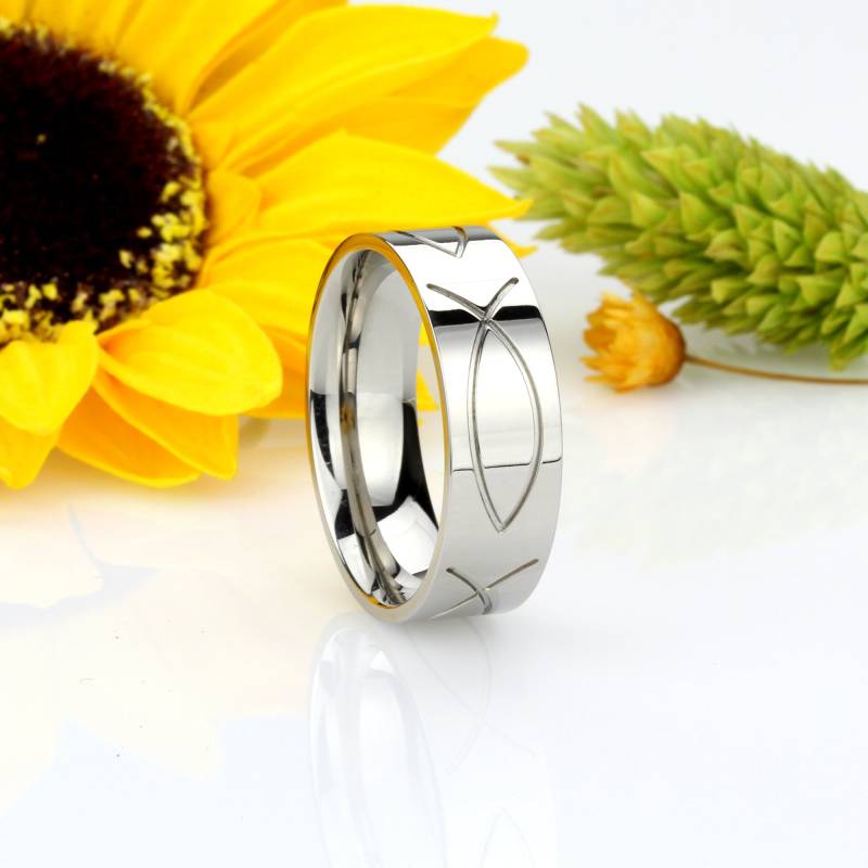 Gravur Männer Frauen 8 Mm Comfort Fit Edelstahl Ring Hochzeit Band Christian Fisch Ring(Dctrss139 von DoubleAccentJewelry