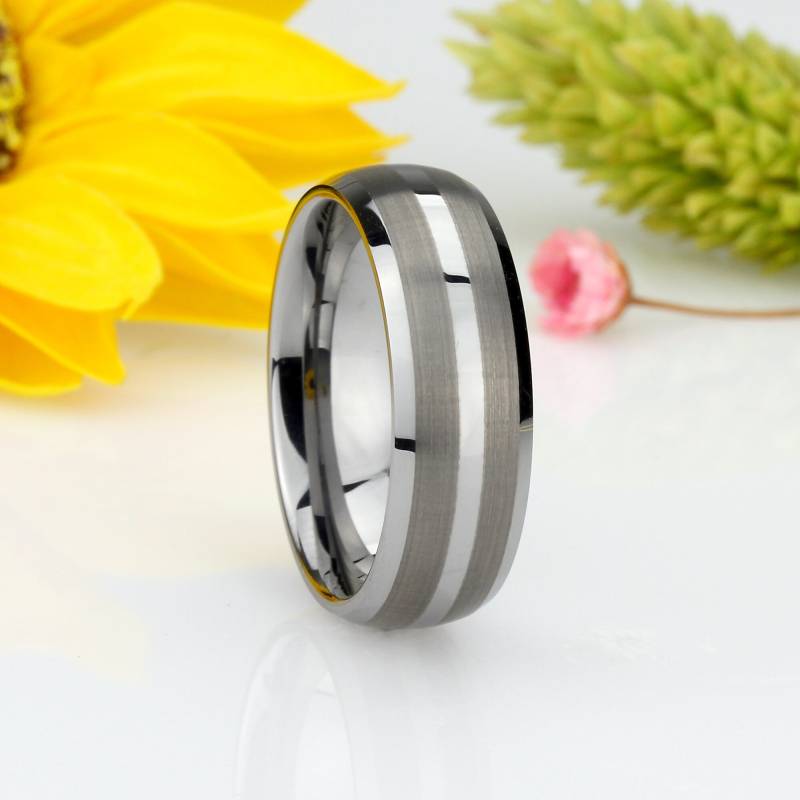 Männer Frauen Wolfram Ehering 8 Mm Gebürstet Streifen Abgeschrägte Kanten Ring, Personalisierte Ring | Ct469Rtn von DoubleAccentJewelry