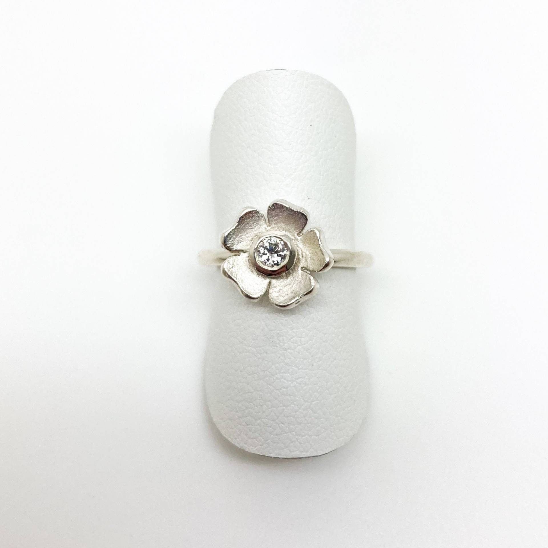 Diamant Silber Blumenring - Handgemachter Douglas Entwurf von DougHughesJewellery