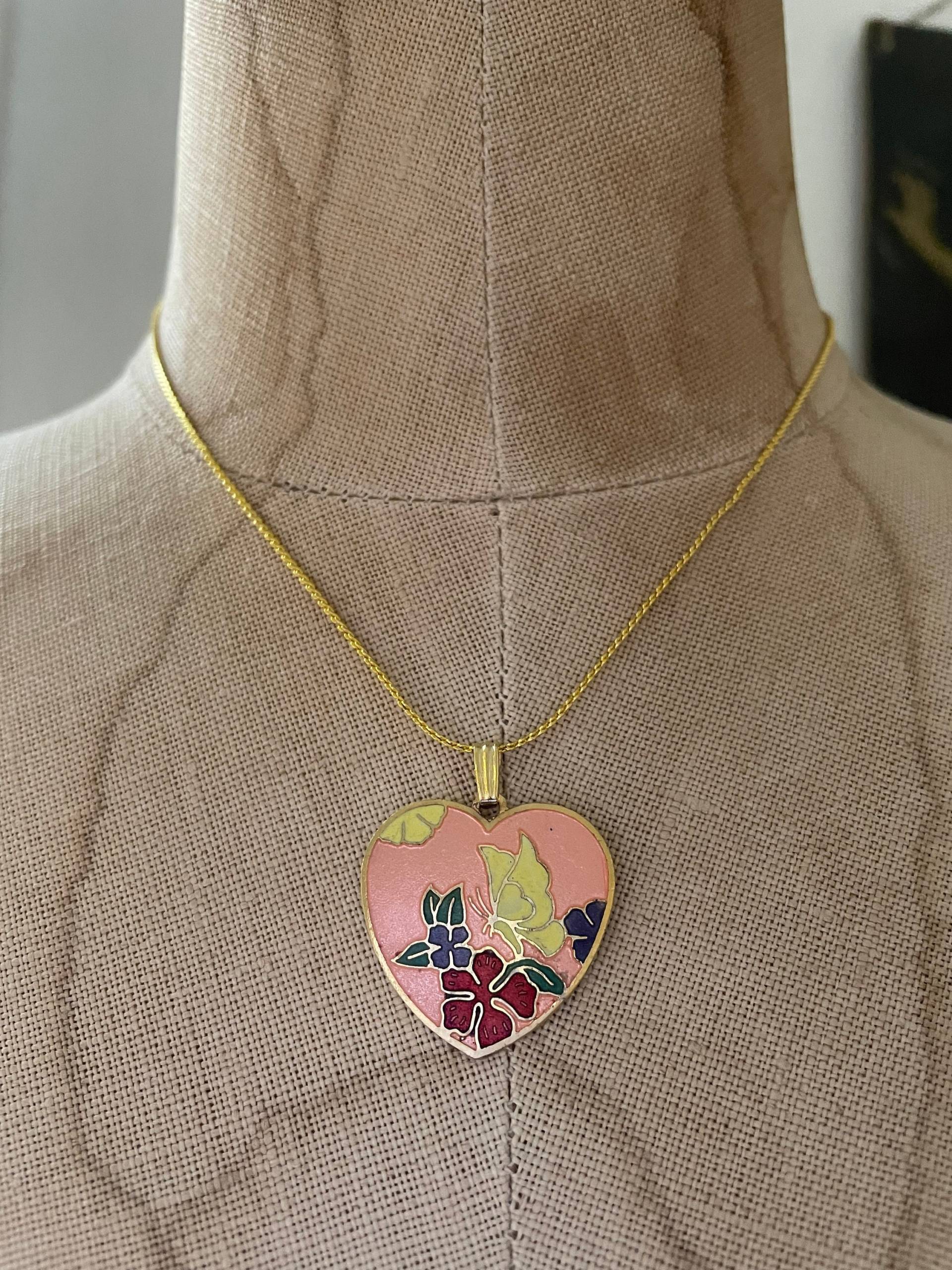 Vintage Cloisonné Herz Anhänger Halskette, Bubblegum Floral Emaille 1990Er Jahre Nostalgie Anhänger, Geschenk Für Sie von DovimaBCN