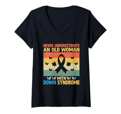 Damen Unterschätzen Sie niemals eine alte Frau mit Down-Syndrom Monat T-Shirt mit V-Ausschnitt Damen Unterschätzen Sie niemals eine alte Frau mit Down-Syndrom Monat T-Shirt mit V-Ausschnitt von Down Syndrome Awareness Support Trisomy 21 GIFT