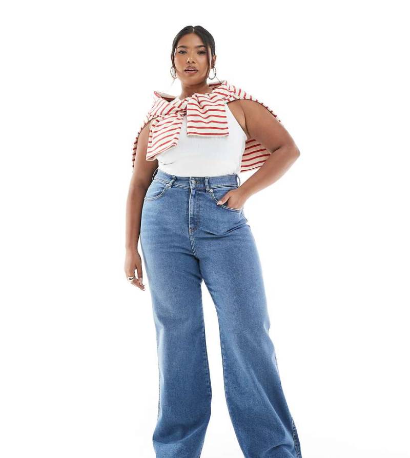 Dr. Denim Plus - Gerade Jeans in Cape Sky-Blau mit geradem Schnitt und abgenutztem Saum von Dr Denim Plus