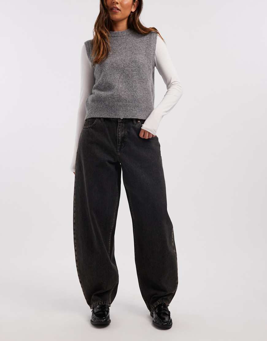 Dr. Denim - Nanci - Barrel-Leg-Jeans in verwaschenem Schwarz mit mittelhohem Bund von Dr Denim