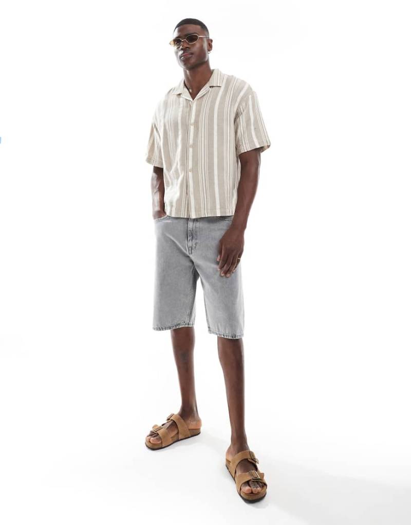 Dr. Denim - Omar - Relaxed-Fit-Shorts in aschgrauer Waschung mit mittelhohem Bund von Dr Denim