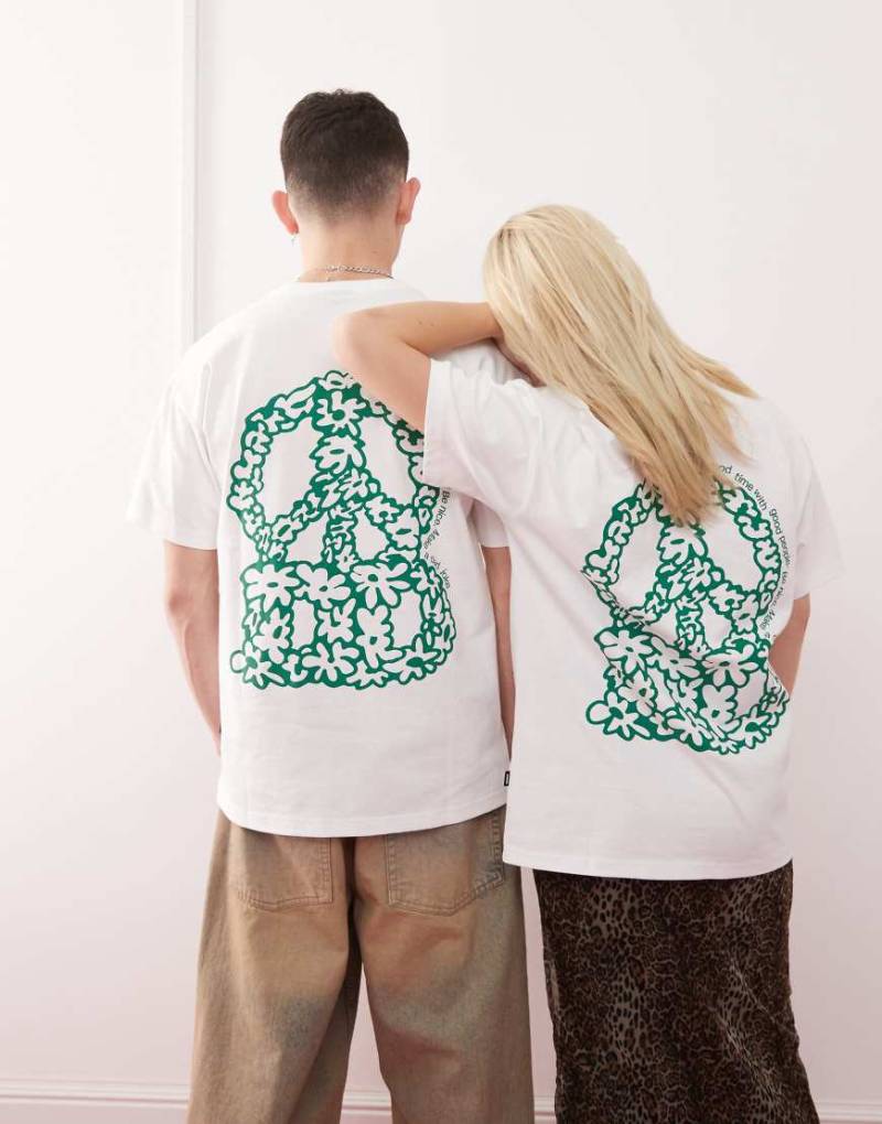 Dr. Denim - Trooper - Locker geschnittenes Unisex-T-Shirt in Wollweiß mit Friedenszeichen-Print auf dem Rücken von Dr Denim