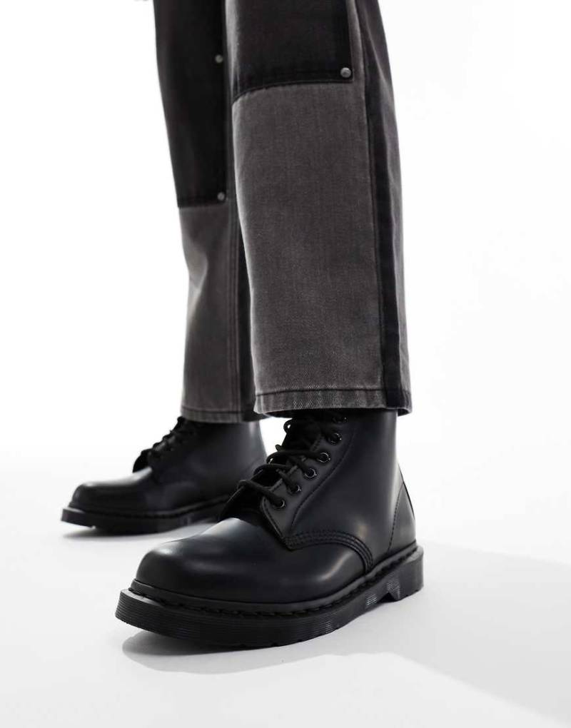 Dr. Martens - 1460 Mono - Glatte schwarze Unisex-Stiefel mit 8-Loch-Schnürung von Dr Martens