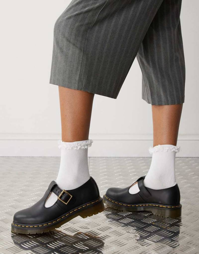 Dr. Martens - Polley - Schuhe aus schwarzem Glattleder mit T-Steg-Detail von Dr Martens