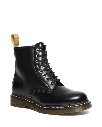 DR. MARTENS Unisex 8 Eye Boots, Black Norfolk Flat & Black Borg Fleece, 43 EU von Dr. Martens