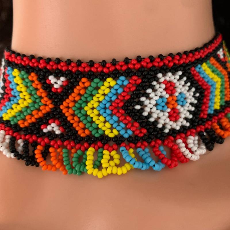 Exklusiver Handgefertigter Perlenkragen | Charmantes Geschenk Für Meine Schwester Elegante Party-Halskette Exklusiver Handgefertigter Perlenkragen | Charmantes Geschenk Für Meine Schwester Elegante Party-Halskette von Drabynka