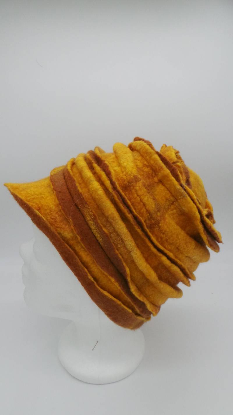 Damen Mütze Orange-Braun, Set Kopfbedeckung -Schal Und Stulpen, Wintermütze Wolle, Wollmütze, Filzhut Größe 56 - 57 cm, Accessoire Frauen von Drachekreativverfilz